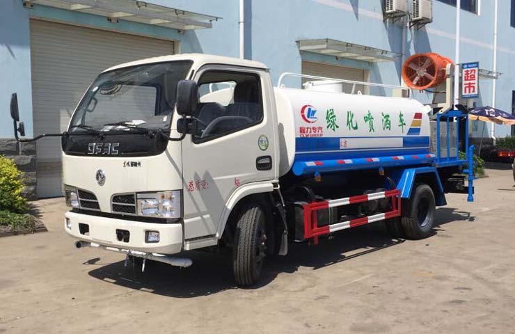 東風福瑞卡綠化灑水車